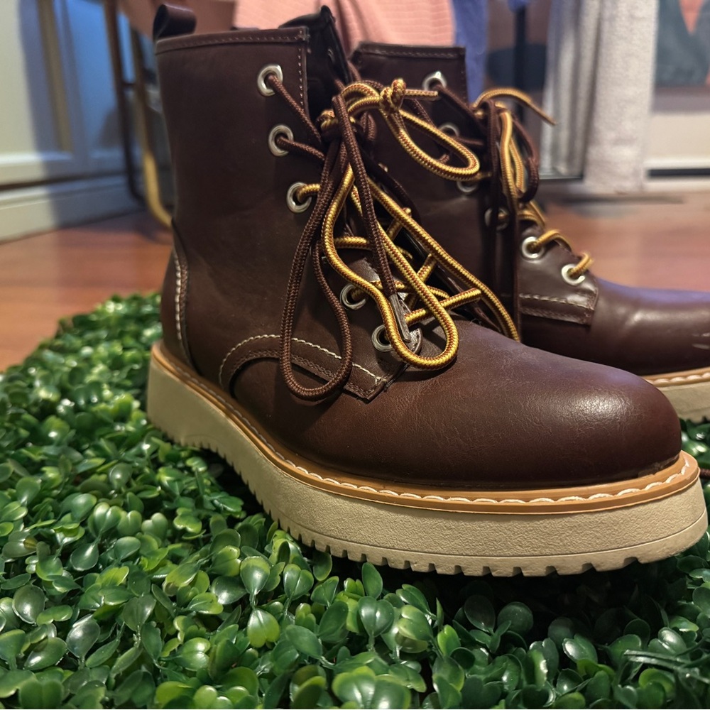 Brown Lace-Up Boots